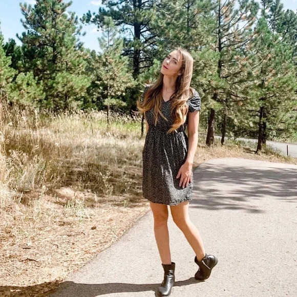 Banana Republic Dress - Picture 7 of 8